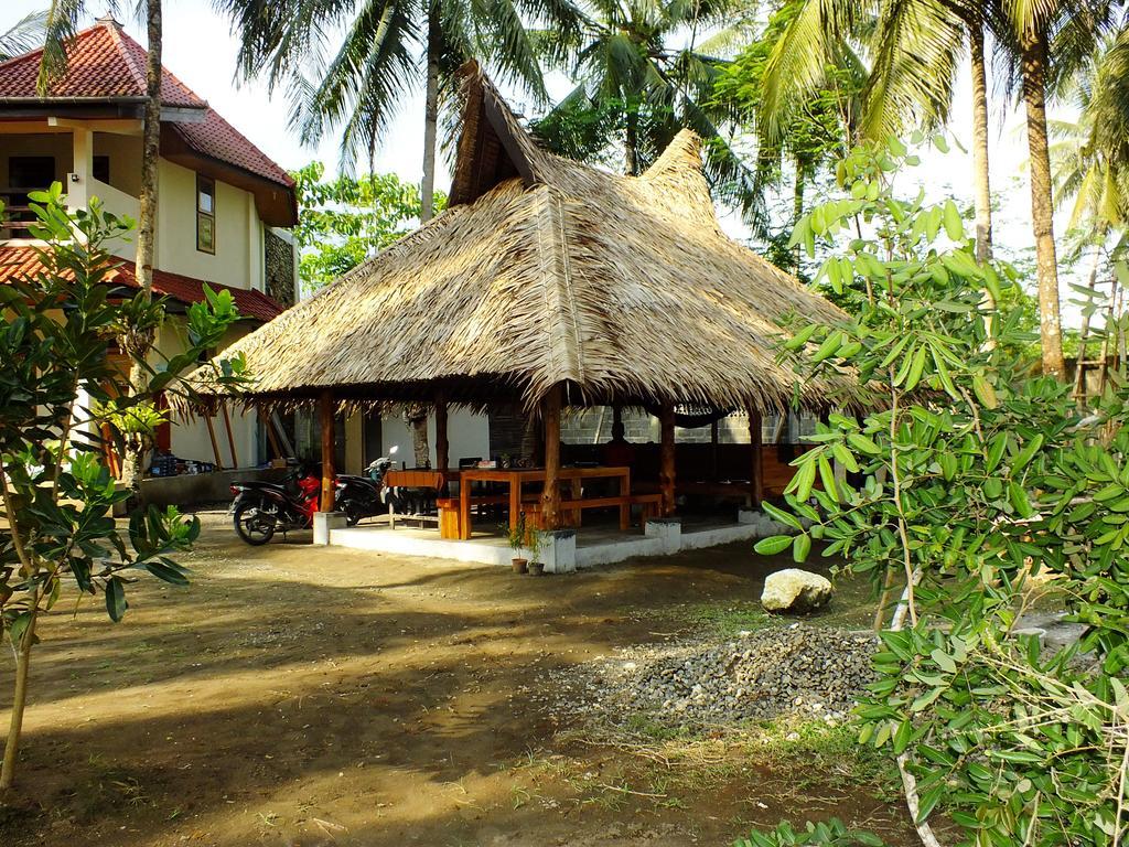 Sadati Home Stay Batukaras Exterior foto