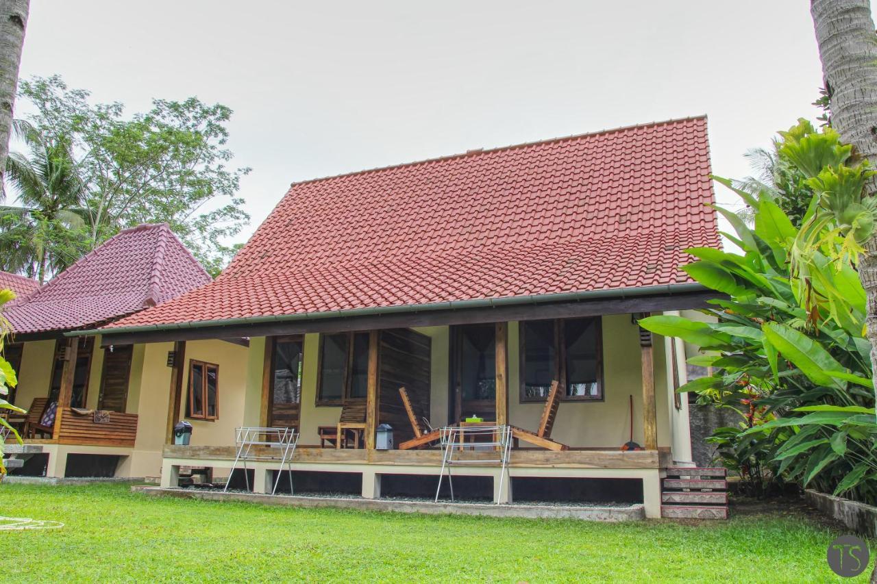 Sadati Home Stay Batukaras Exterior foto